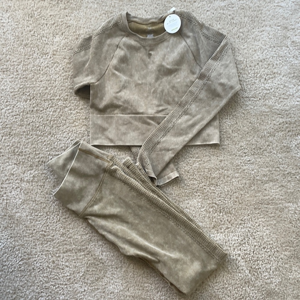 Aerie offline set